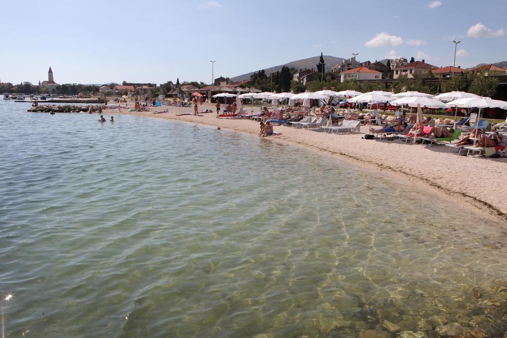 Villa Ferias Трогир Экстерьер фото