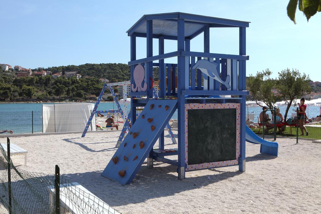 Villa Ferias Трогир Экстерьер фото