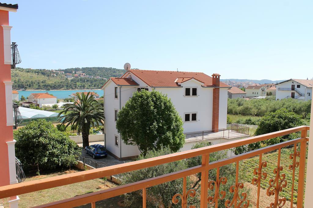 Villa Ferias Трогир Номер фото