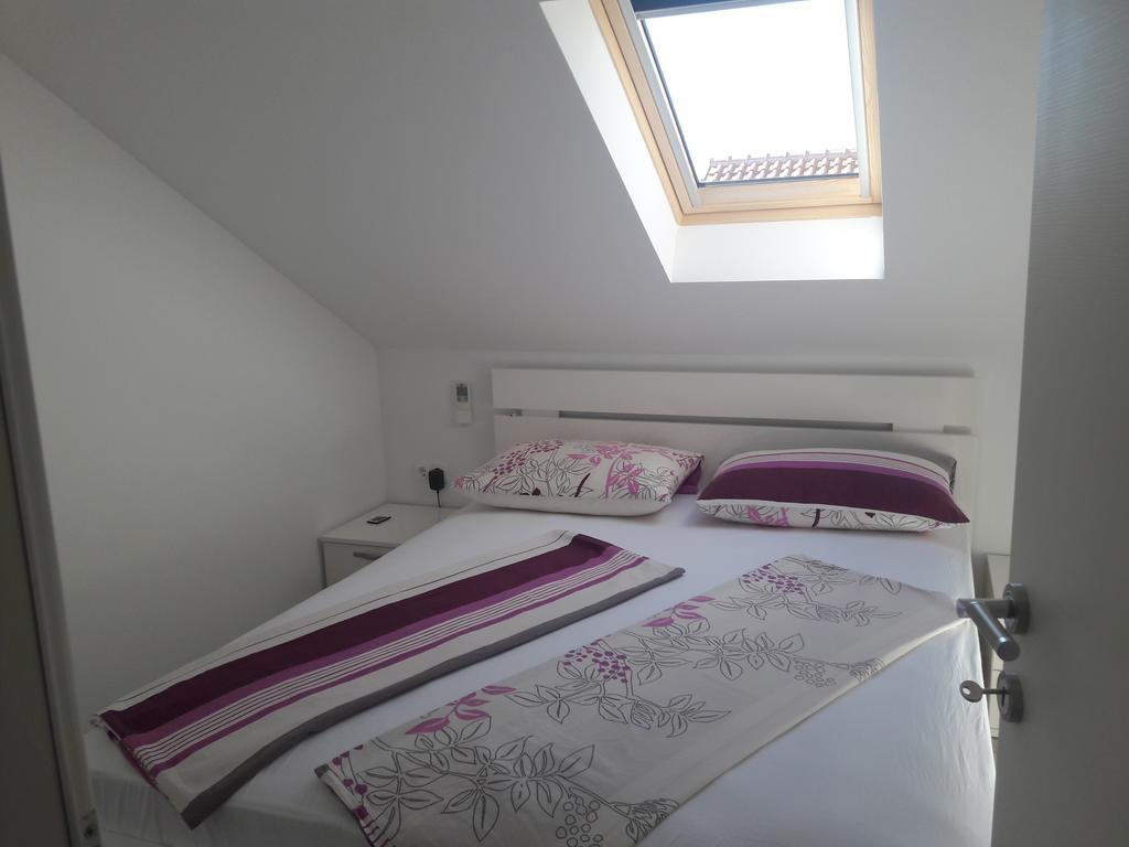 Villa Ferias Трогир Экстерьер фото